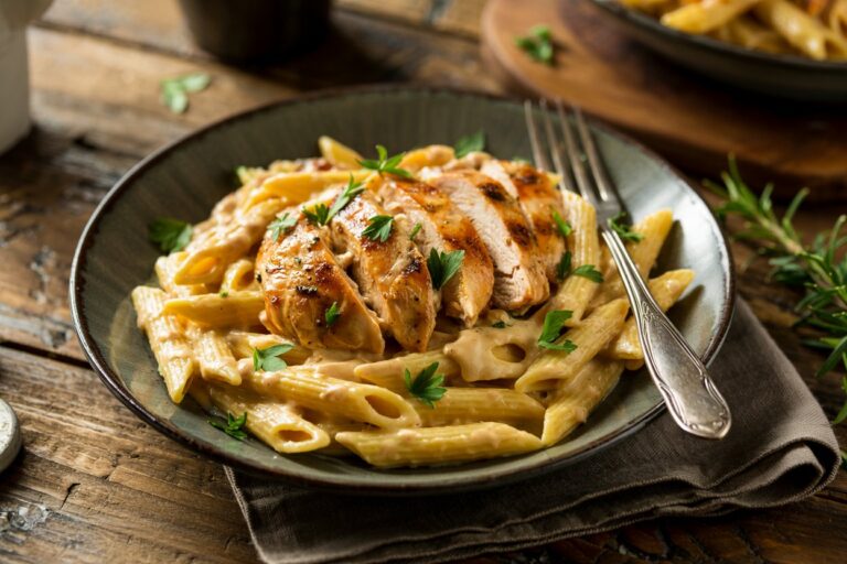Chicken Alfredo with Penne Pasta and Grilled Chicken: A Creamy, Comforting Classic